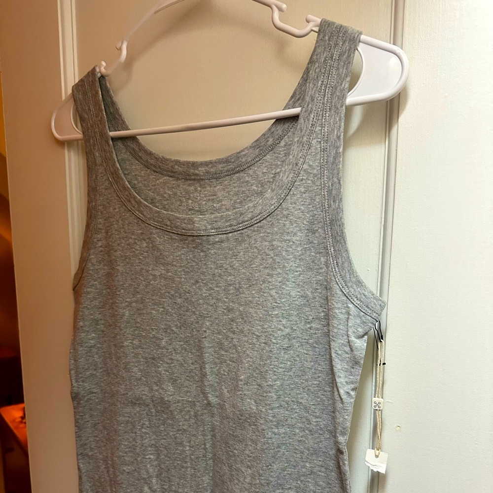 Super soft gray tank top. Medium